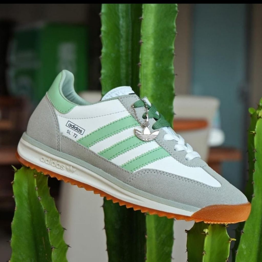 Adidas SL - 72