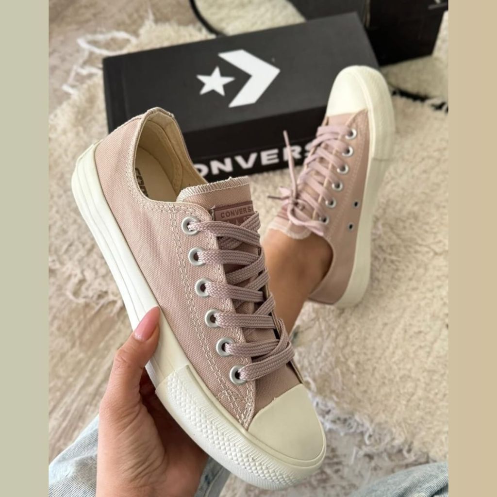 Converse Lona